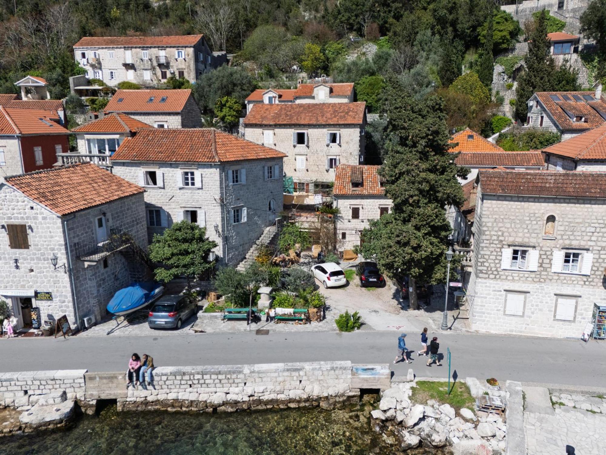 Bluemarine Rooms & Apartments Perast Kültér fotó