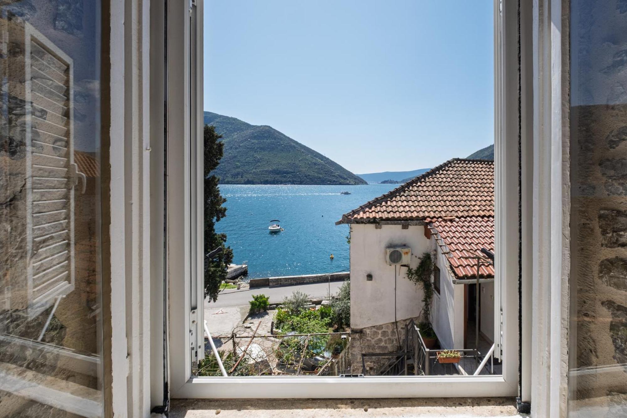 Bluemarine Rooms & Apartments Perast Kültér fotó